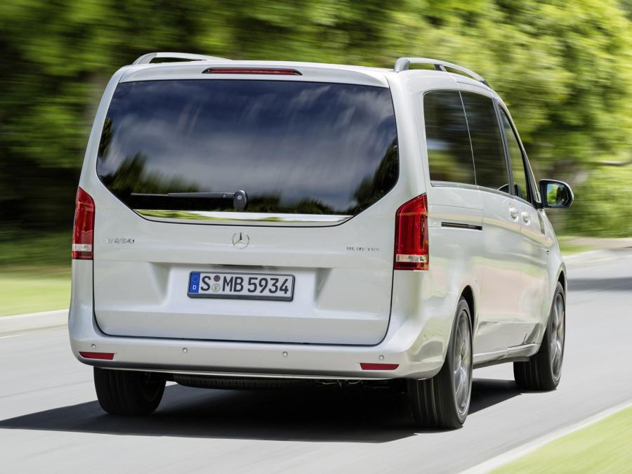  Mercedes-Benz V250 BlueTec Avantgarde Line 2014 года  (фото 6 из 22)